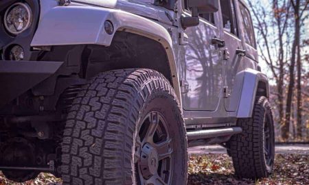33_inch_tires_on_jeep_wrangler.jpeg