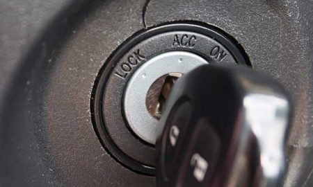 car_key_stucked_in_lock.jpeg