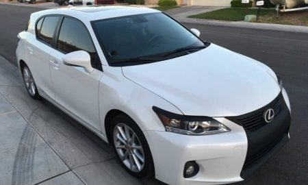 2013_white_Lexus_CT200h.jpeg