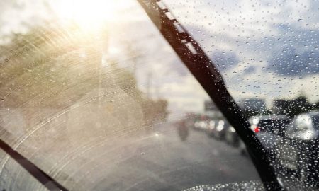 worn_out_wipers_on_suv.jpeg