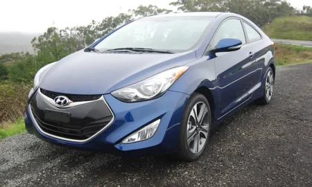 Hyundai_Elantra_2013_model.webp