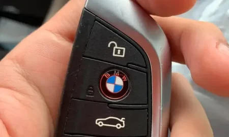 bmw_key_fob_in_hand.webp